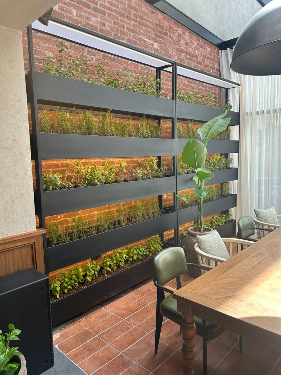 Riyadh Marriott Hotel – Hydroponic System
